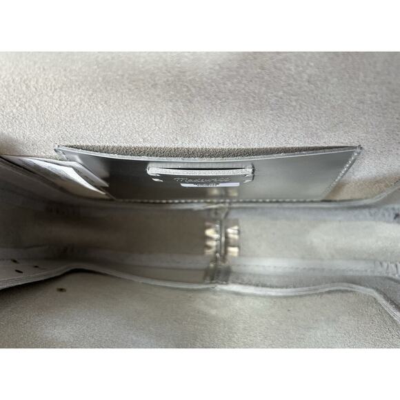 MADEWELL The Toggle Flap‎ Crossbody Bag in Specchio Leather - Silver - Picture 6 of 10